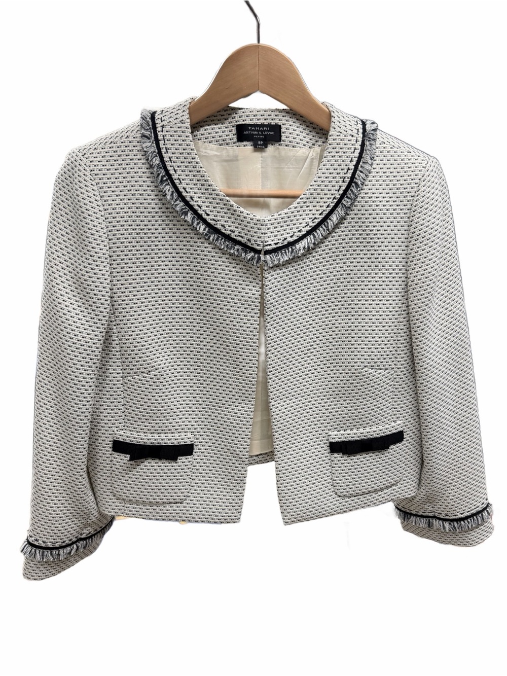 Tahari Arthur S. Levine Tweed Crop Blazer Jacket White Black Bow Trim Petite 8P